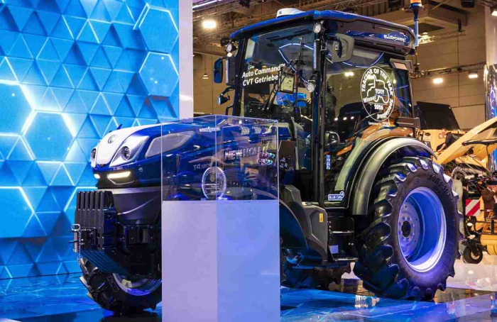 Trator T4.120F vence prêmio de melhor trator especializado no TOTY 2026