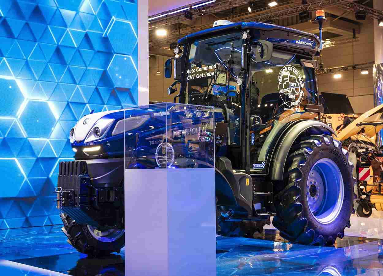 Le tracteur T4.120F remporte le prix du meilleur tracteur spécialisé au TOTY 2026