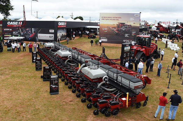 Especial Agrishow: Case IH apresenta plantadeira gigante de 48 linhas e atrai o olhar curioso do produtor