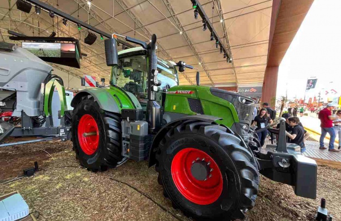 Fendt celebrates five years of operations in Brazil with Combo Suplantar at Agrishow 2024