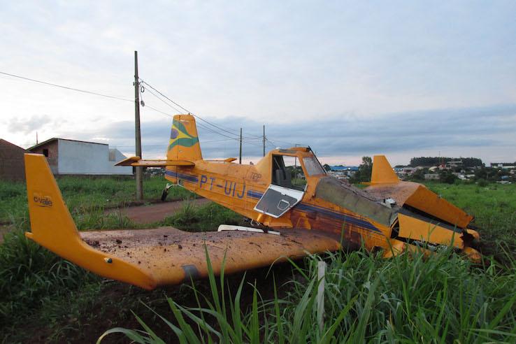 ​Avião agrícola cai, mas piloto tem ferimentos leves