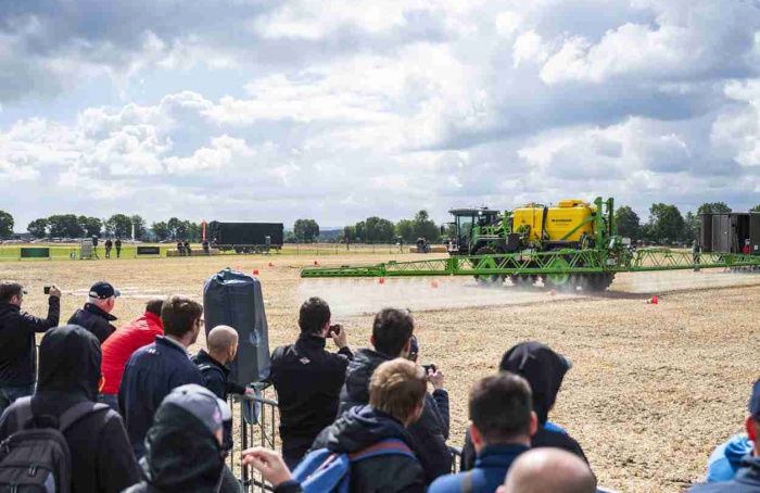 DLG Feldtage 2026 destaca máquinas e robótica em campo