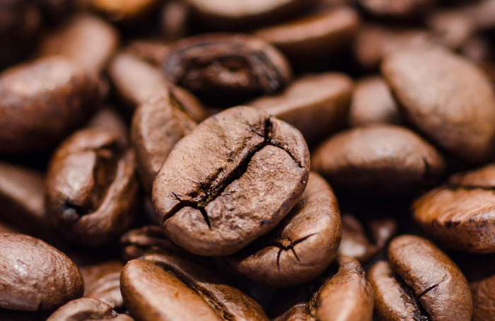 Brasil exporta 4,3 milhões de sacas de café em março, volume recorde para o mês
