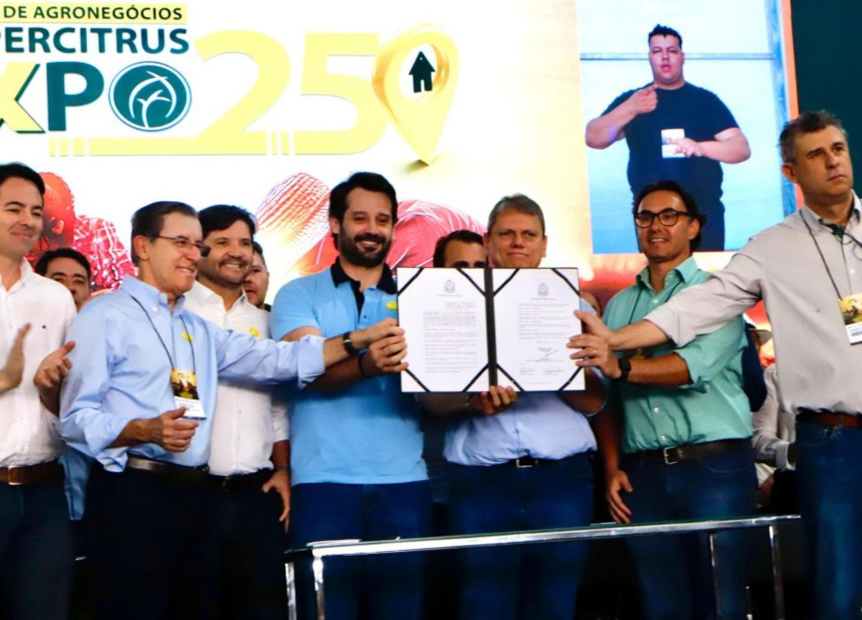 Recriação de diretoria, apoio à cafeicultura e crédito via Pró-Trator marcaram abertura da Coopercitrus Expo 2025