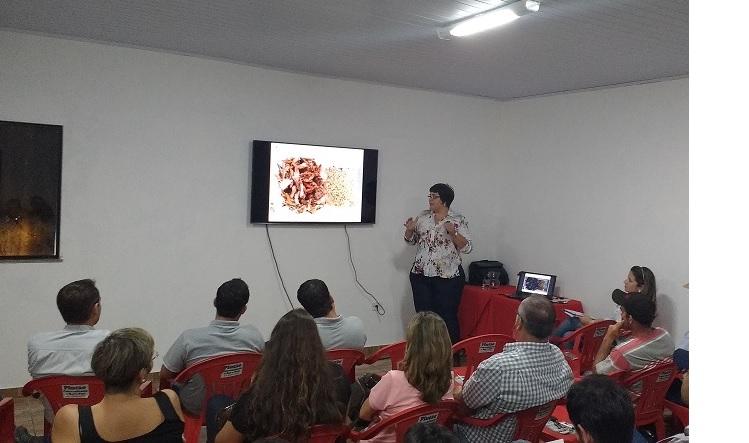 ​Fundação Chapadão divulga resultados de trabalhos na XXXV Reunião Pesquisa de Soja em Londrina, PR