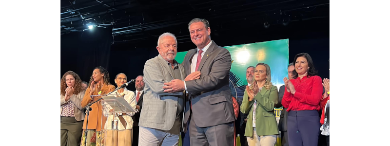 Lula anuncia Carlos Fávaro como ministro da agricultura