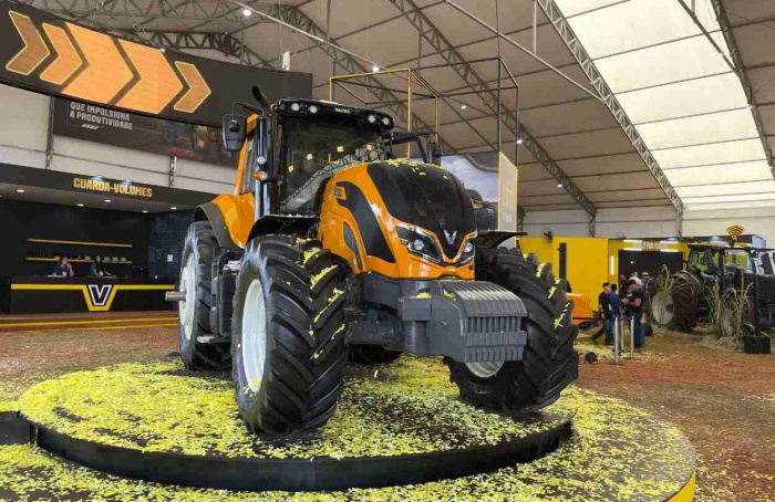 Valtra chega à Agrishow com nova geração de tratores