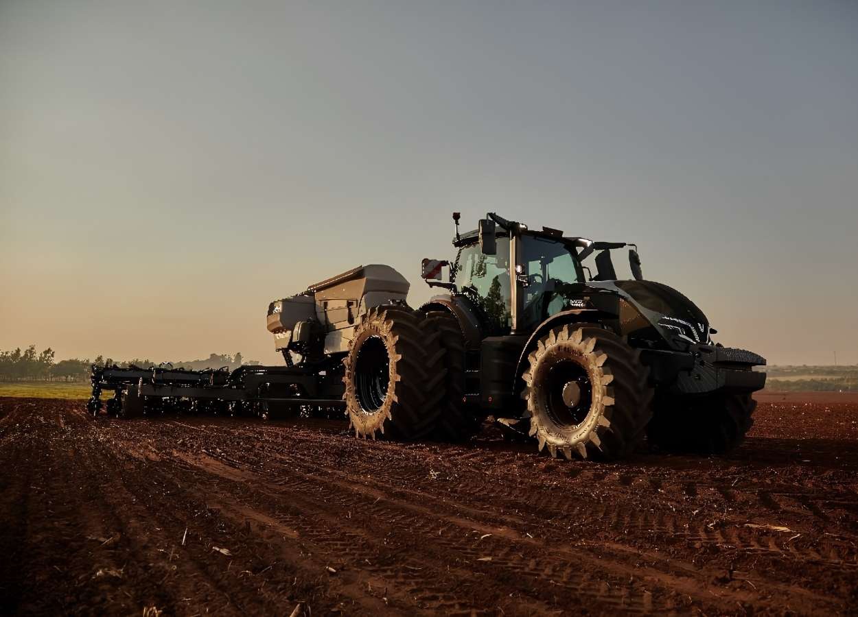 Valtra inaugura concessionária em Luís Eduardo Magalhães
