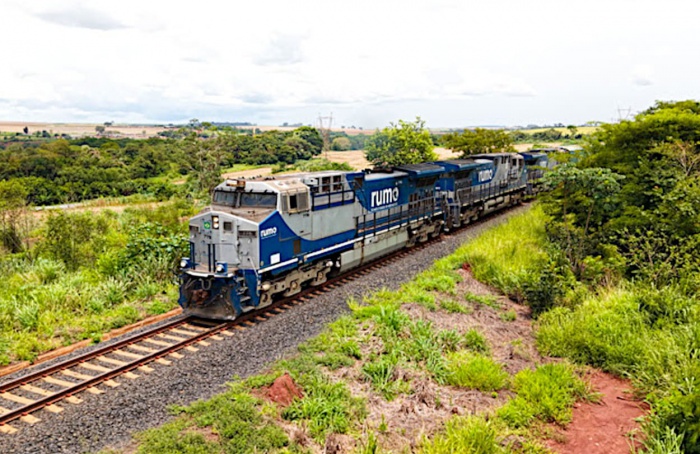 Rumo begins operations with 135-car trains to Santos
