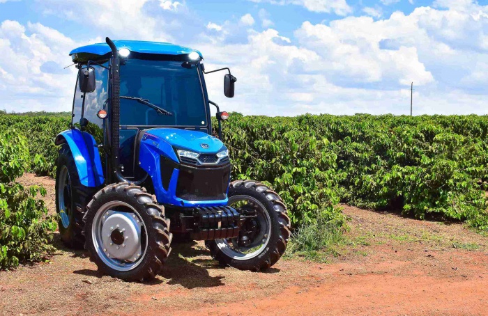 Test drive exclusivo com o trator MT4 70, da LS Tractor