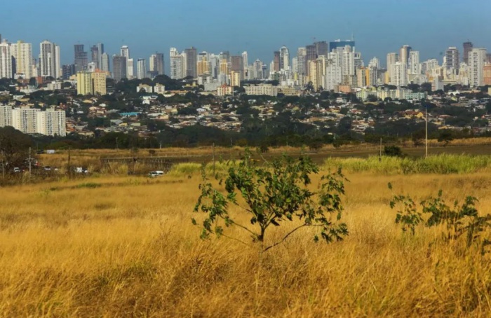 Goiás recebe alerta para altas temperaturas, baixa umidade e ar ruim