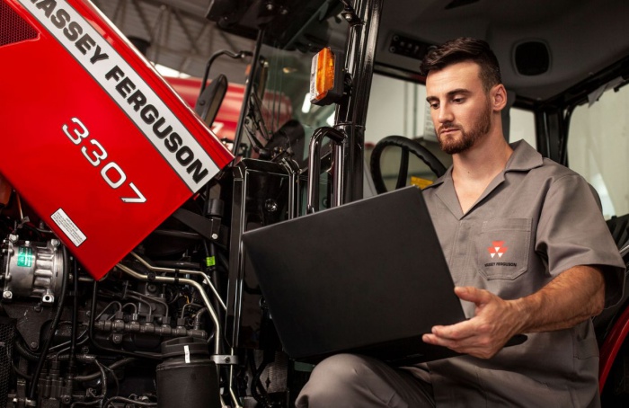 Tecnologia muda o perfil dos mecânicos agrícolas no Brasil