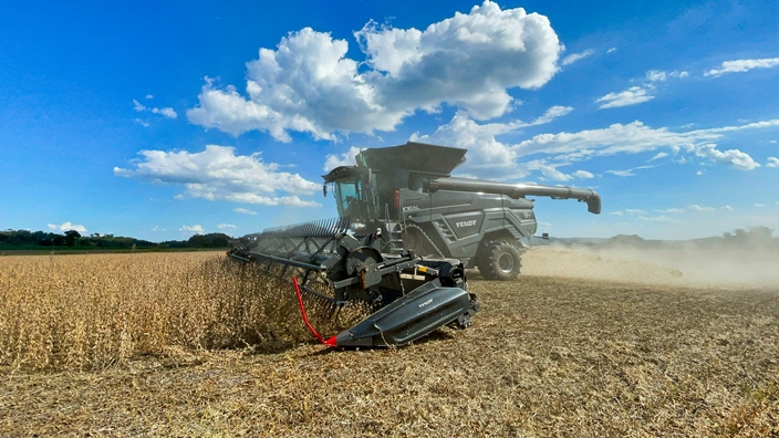 A Ideal 9 vem equipada com o Man, 15,2 L também de 6 cilindros, com 656 cv de potência máxima