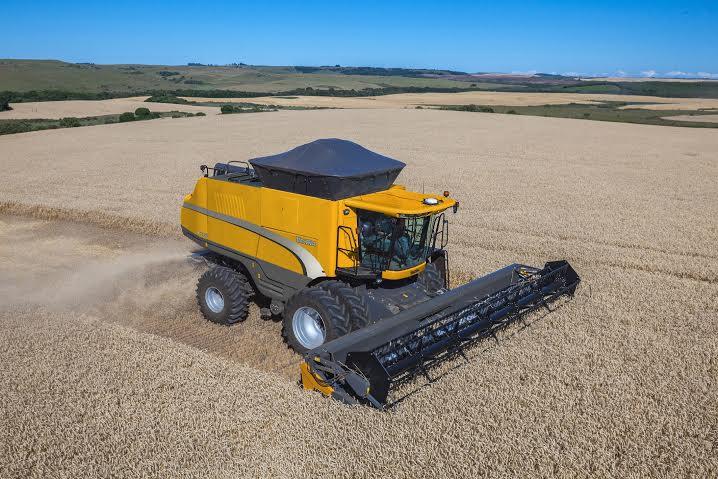 Especial Expodireto: Valtra apresenta colheitadeira BC6800 na Expodireto Cotrijal 2016