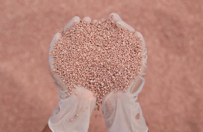 Mercado de fertilizantes desafia produtores na safra 2025/26