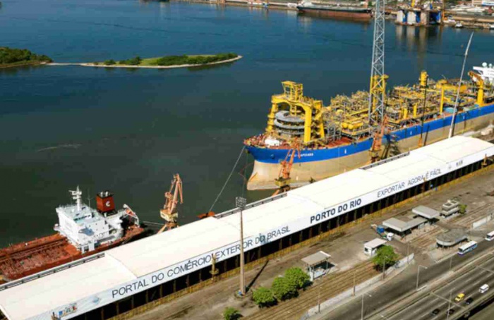 Portos movem 104 milhões de toneladas em janeiro