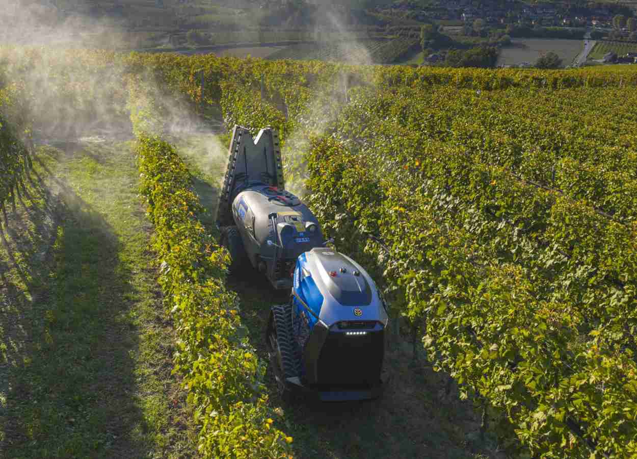 New Holland apresenta robô autônomo R4 em evento na França