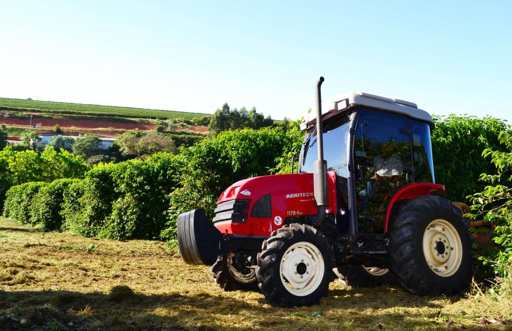 Agritech apresenta na Femagri as melhores soluções para a mecanização de cafezais