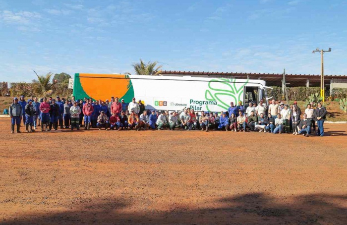 Citrosuco leva educação a campo com Programa Pilar