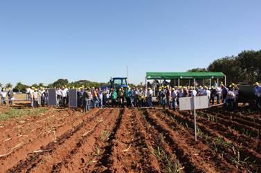 Simpósio Coopercitrus de alta tecnologia em cana, grãos e pastagens reuniu mais de 720 agropecuaristas