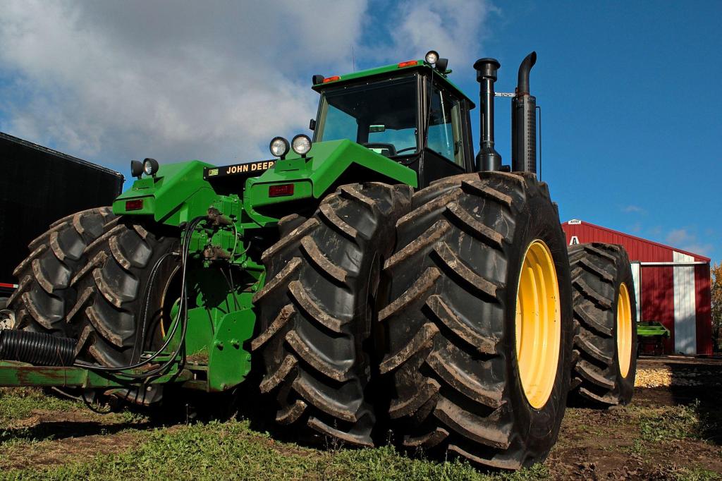 ESPECIAL AGRISHOW: Mitas exibe gama de pneus agrícolas