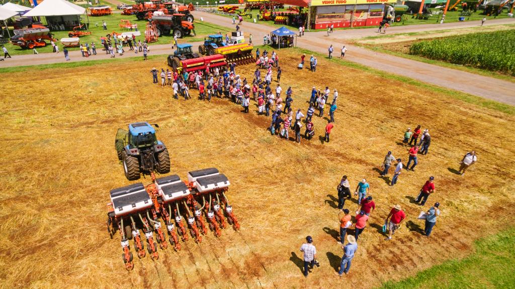 Tecnologias para melhorar qualidade dos solos são apresentadas no Dia de Campo C.Vale