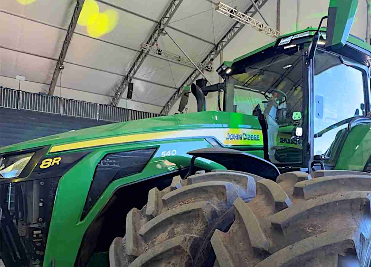 John Deere apresenta lançamentos de 2026 no Brasil