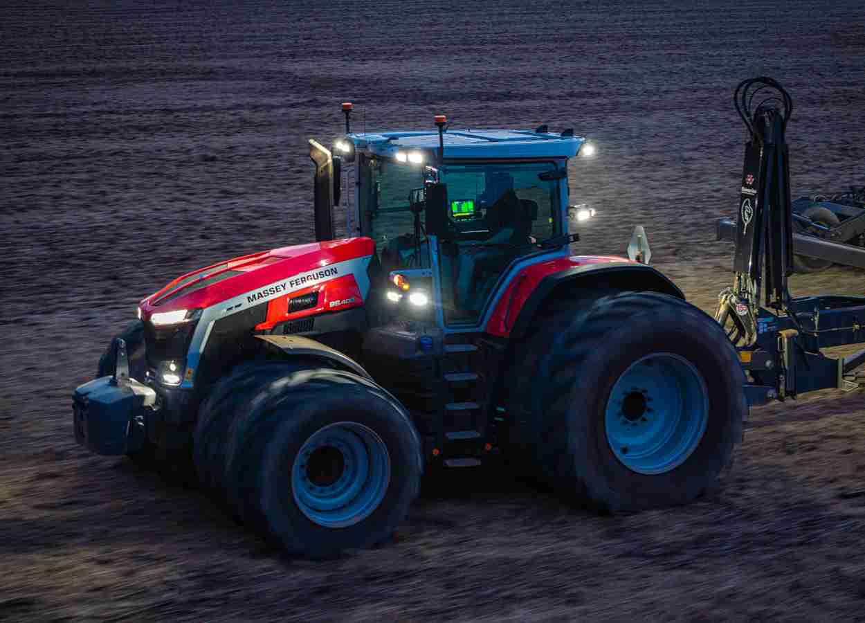 Trator MF 9S estreia na Argentina durante a Agroactiva 2026