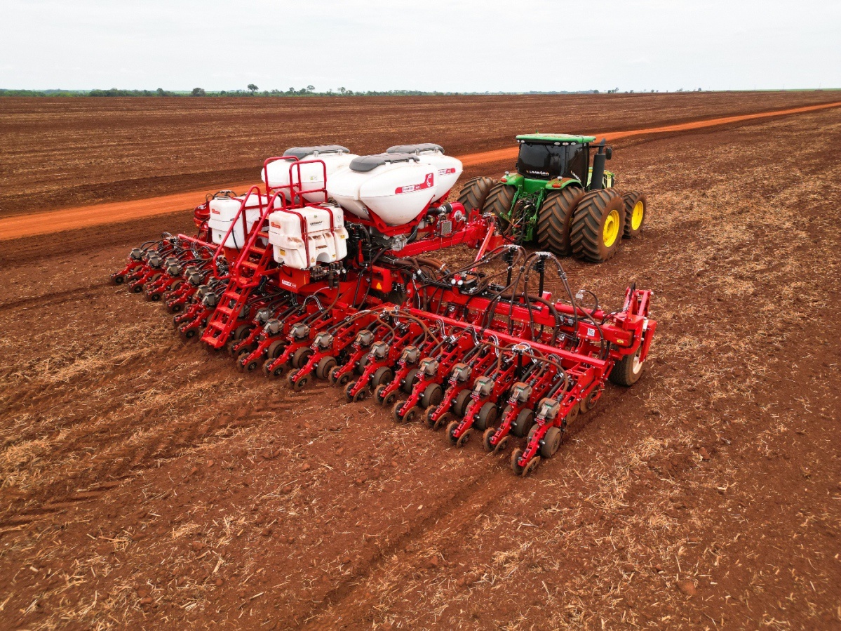 Test Drive exclusivo com a semeadora Plantor 2450 da Crucianelli