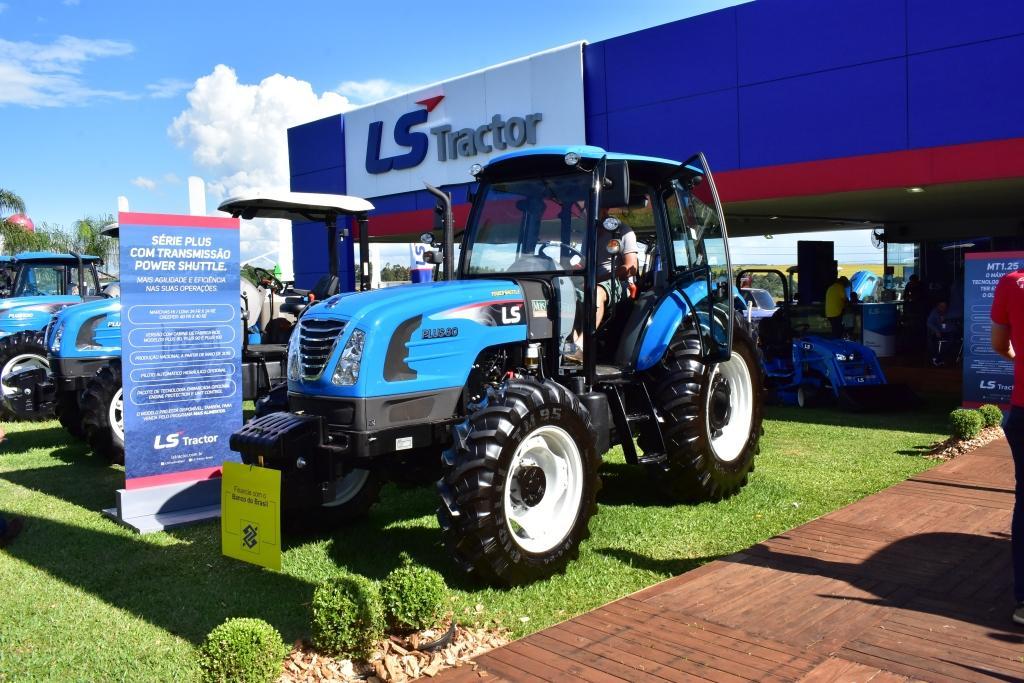 Especial Show Rural: LS Tractor apresenta série Plus com tecnologia  Power Shuttle