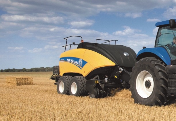 New Holland lança enfardadora na Agrishow