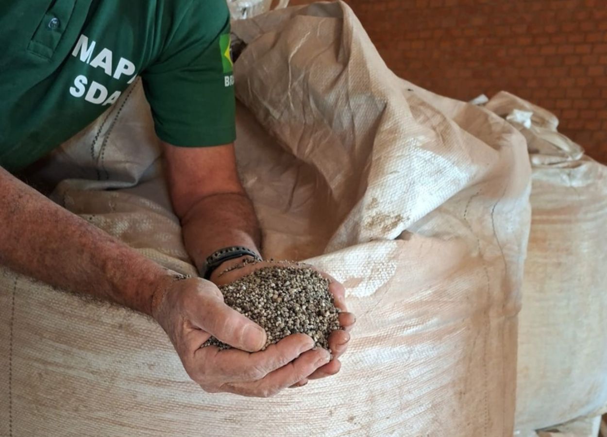 Ação apreende 217 toneladas de fertilizantes adulterados em MT