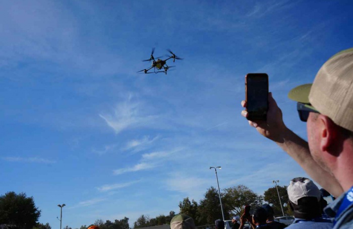 Robôs e máquinas autônomas ganham espaço na FIRA USA 2025