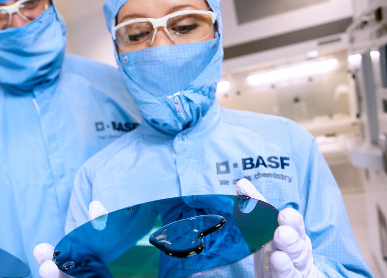 BASF reduz projeção de lucro para 2025