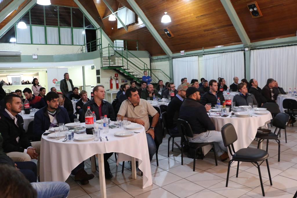 ​Projeto Desafios da Soja encerra com painel de debates