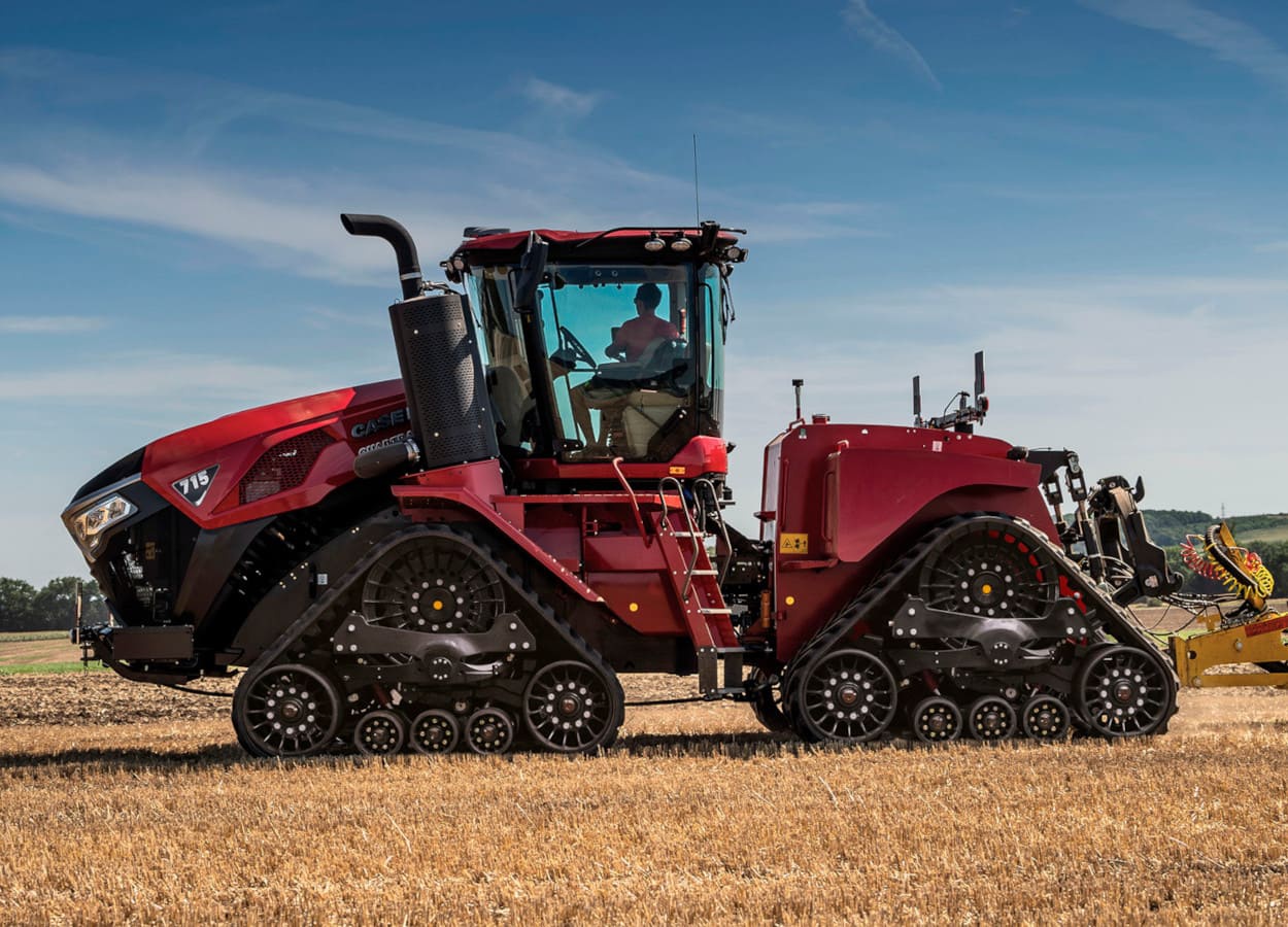 Case IH Quadtrac 715 gana dos premios Red Dot 2025