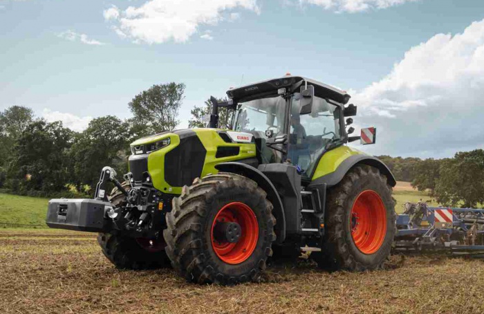Claas apresenta nova linha de tratores Axion 8 Cmatic