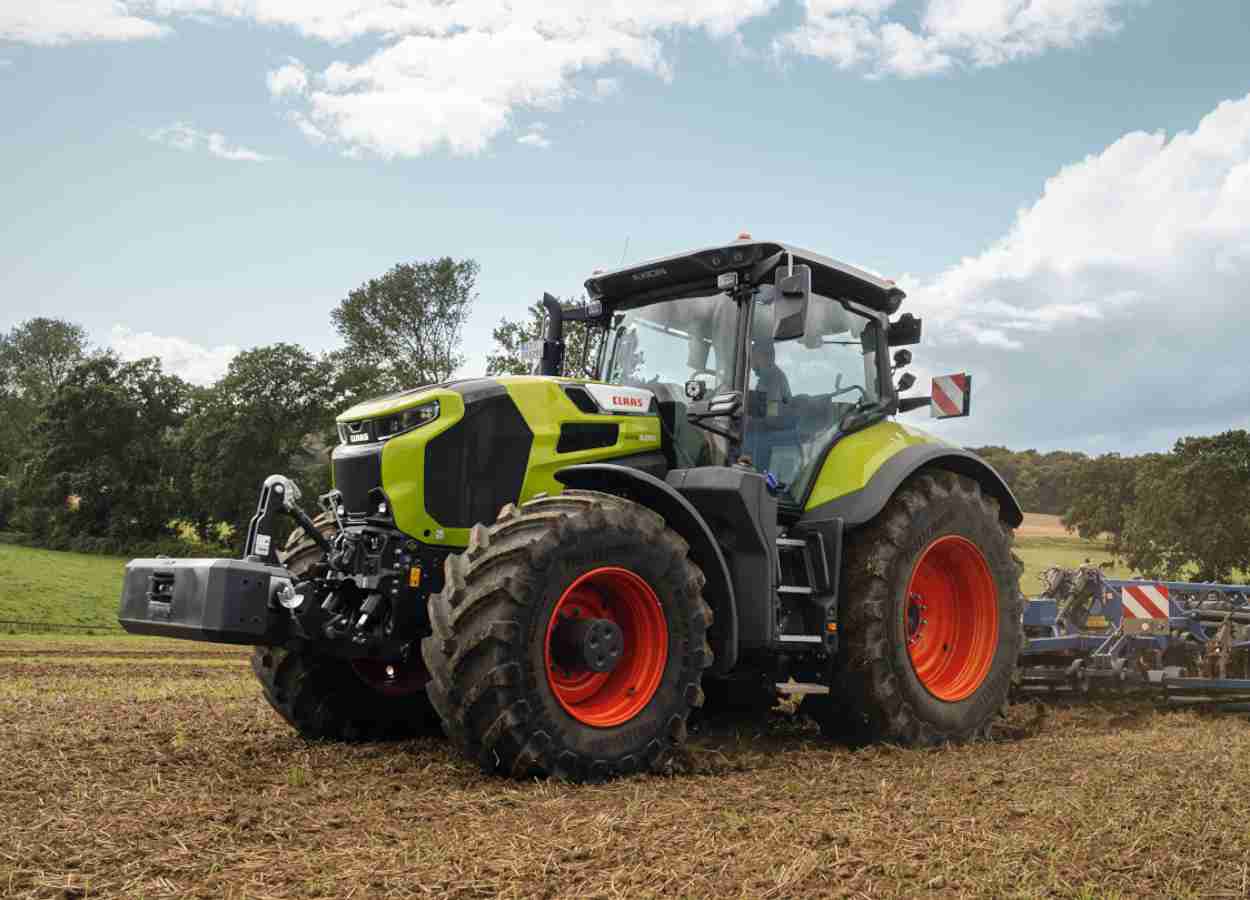 Claas apresenta nova linha de tratores Axion 8 Cmatic