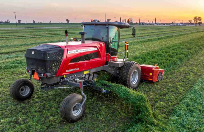 Segadora WR235 da Massey Ferguson chega ao mercado argentino
