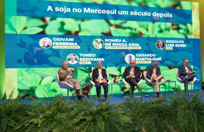 CBSoja debate 100 anos da cultura no Brasil e no Mercosul