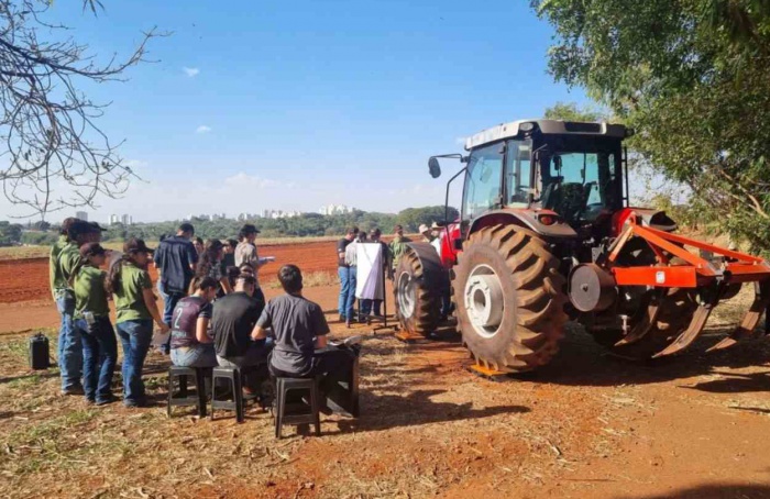 Parceria público-privada qualifica mão de obra rural em SP