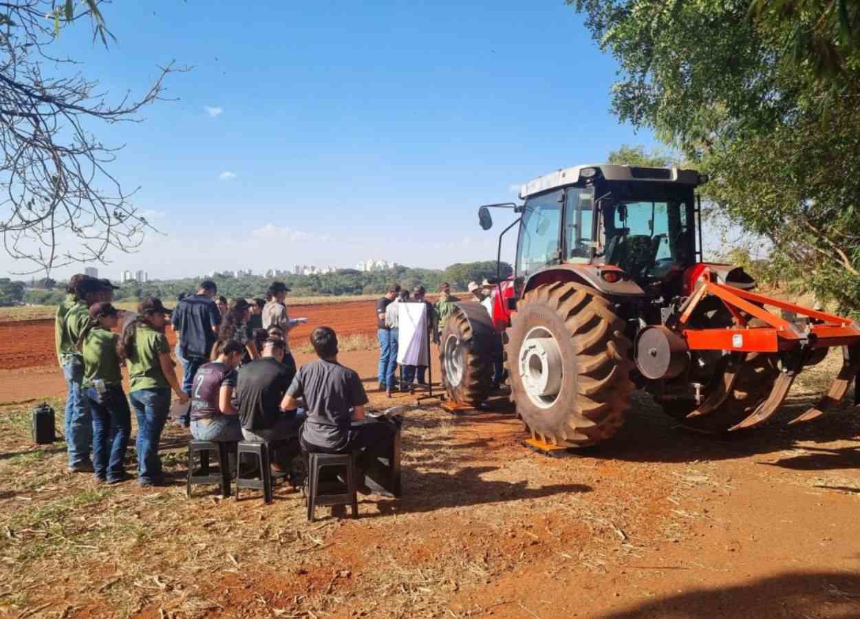 Parceria público-privada qualifica mão de obra rural em SP
