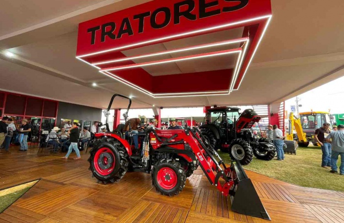 Mahindra marca presença na Agrishow 2026