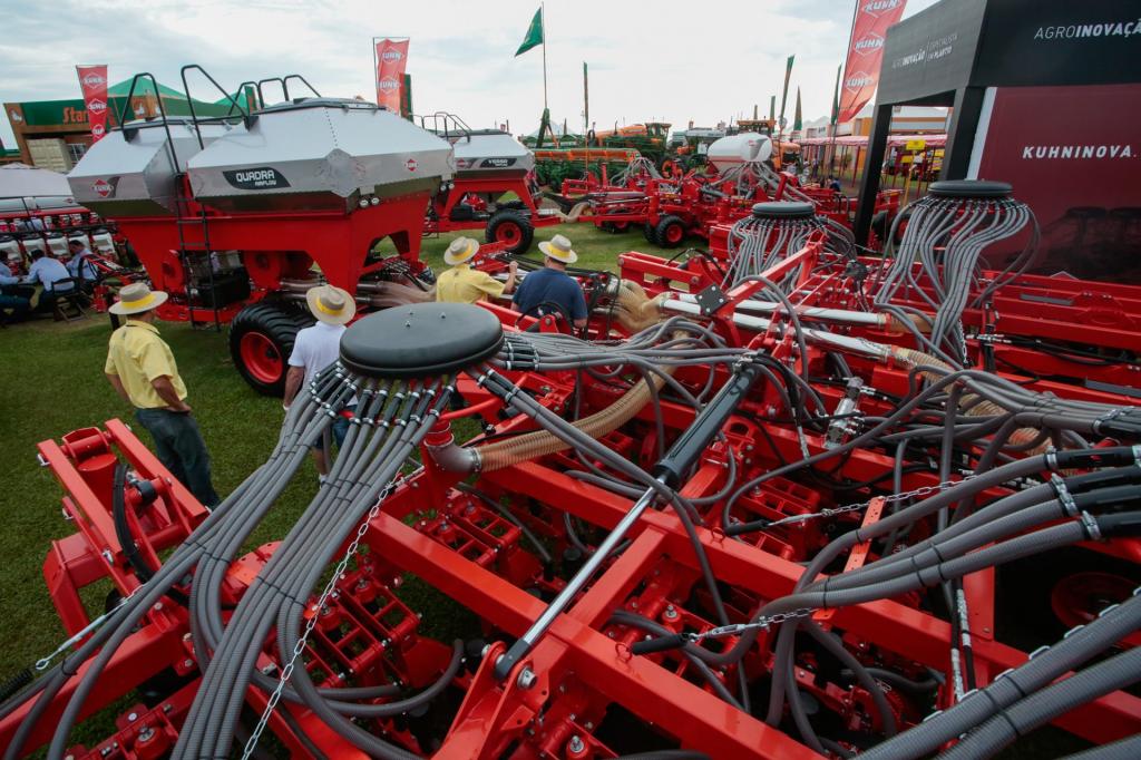 Vendas de máquinas agrícolas crescem 27,5% em novembro