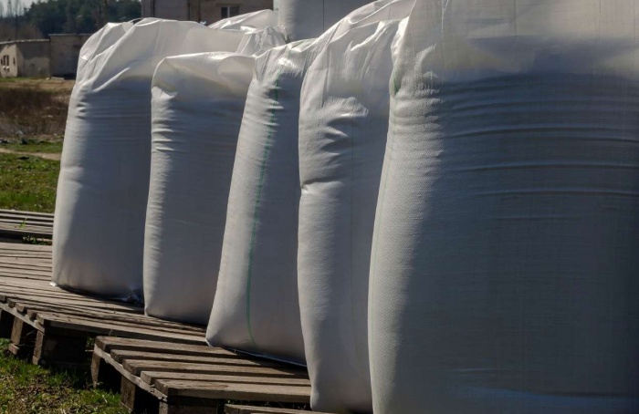 Importações de fertilizantes batem recorde em 2025