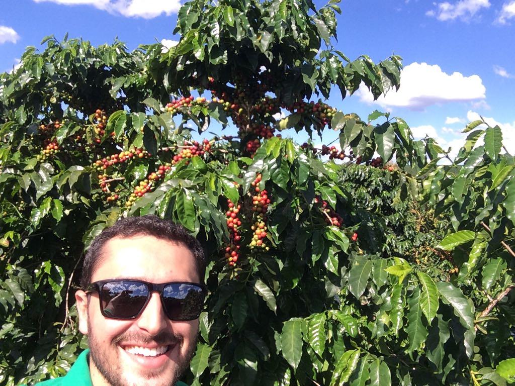 Engenheiro Agrônomo paulista recebe bolsa integral em Mestrado Internacional em café