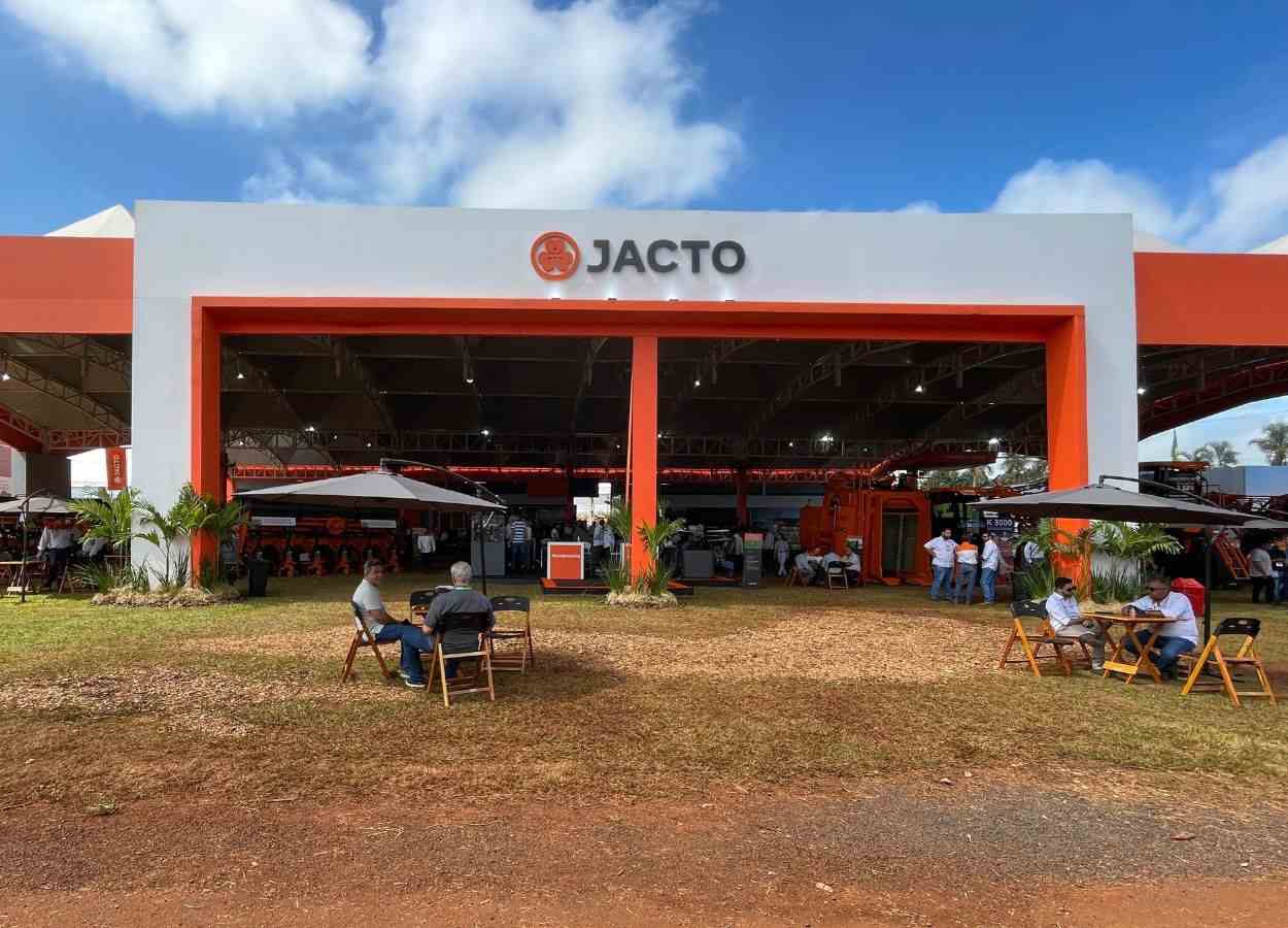 Jacto comemora 30 anos de presença na Agrishow