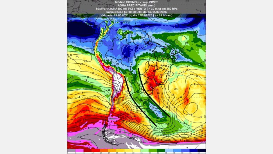 Mapa de previsão de água precipitável (quantidade de água disponível na atmosfera) para 18h (horário de Brasília) do dia 17 de julho de 2026, proveniente do modelo de previsão numérica do tempo Cosmo