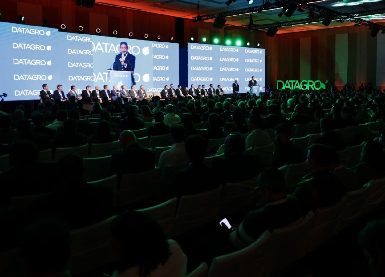 Conferência Datagro debate futuro do açúcar e etanol
