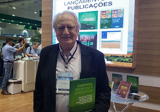 Livro resgata origem da fixação biológica de nitrogênio (FBN) e sua evolução no país